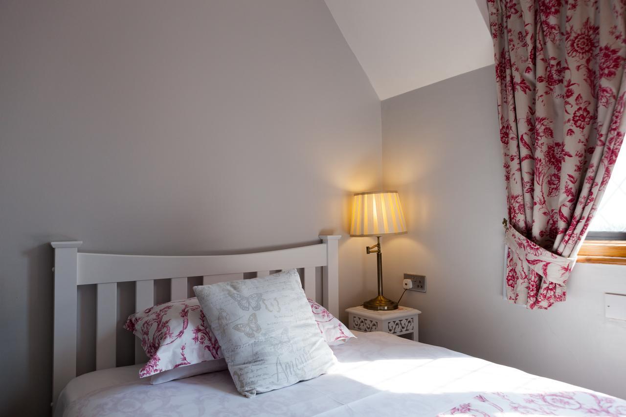 Fern Lodge Guesthouse Hythe  Esterno foto