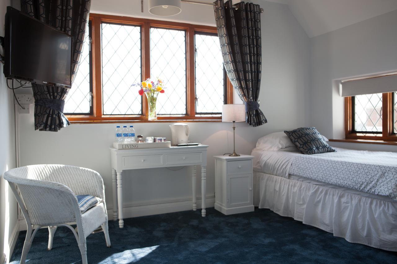 Fern Lodge Guesthouse Hythe  Esterno foto