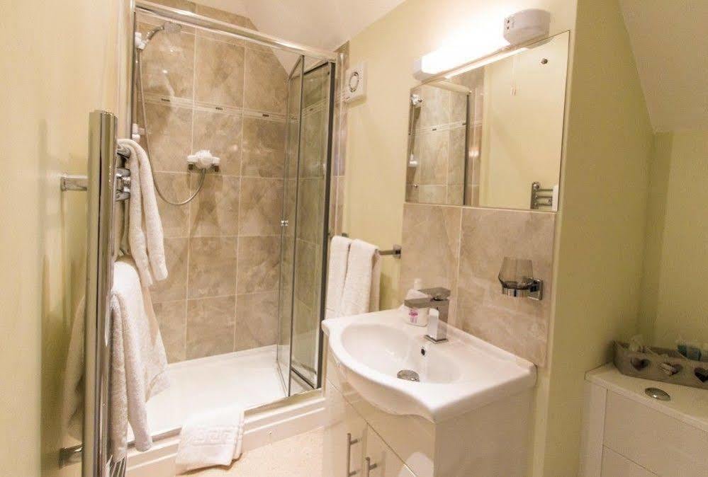 Fern Lodge Guesthouse Hythe  Esterno foto