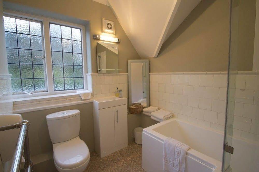 Fern Lodge Guesthouse Hythe  Esterno foto