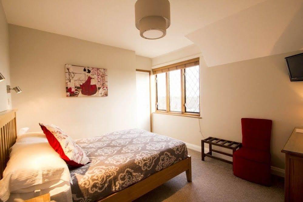 Fern Lodge Guesthouse Hythe  Esterno foto
