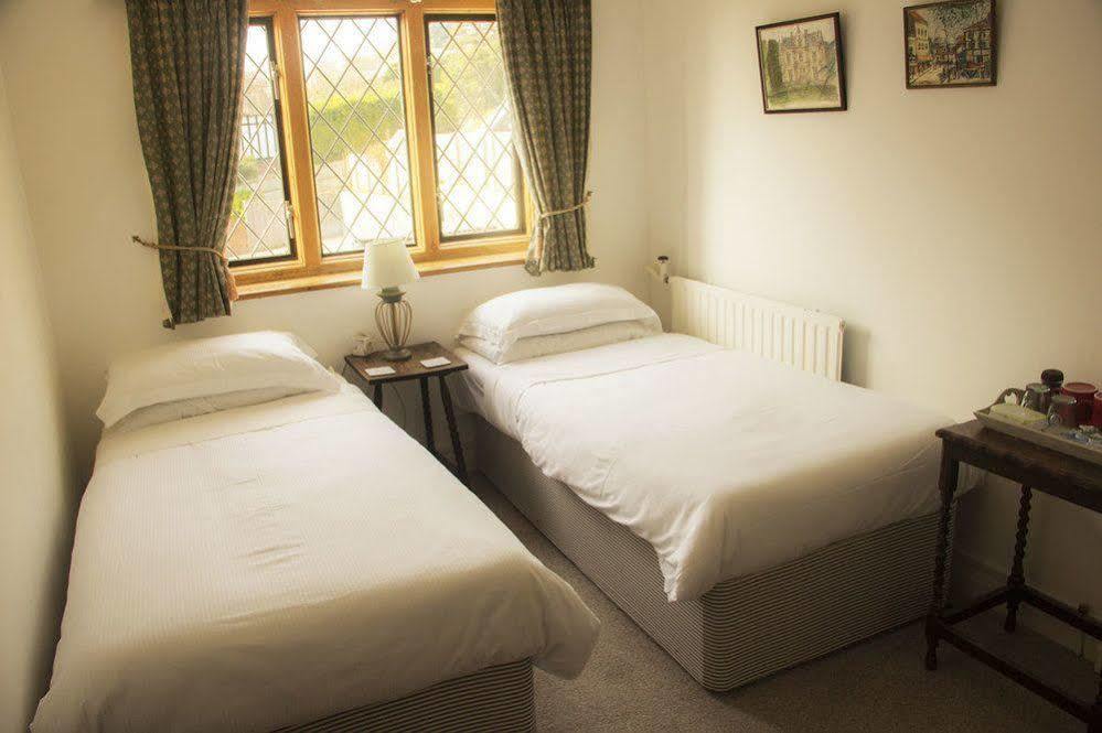 Fern Lodge Guesthouse Hythe  Esterno foto