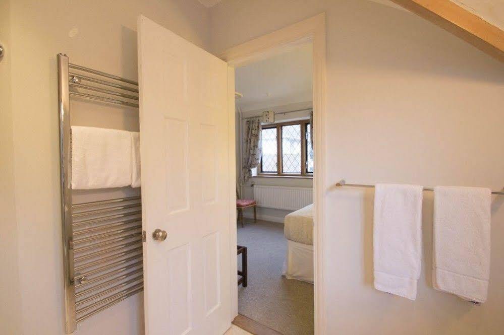Fern Lodge Guesthouse Hythe  Esterno foto